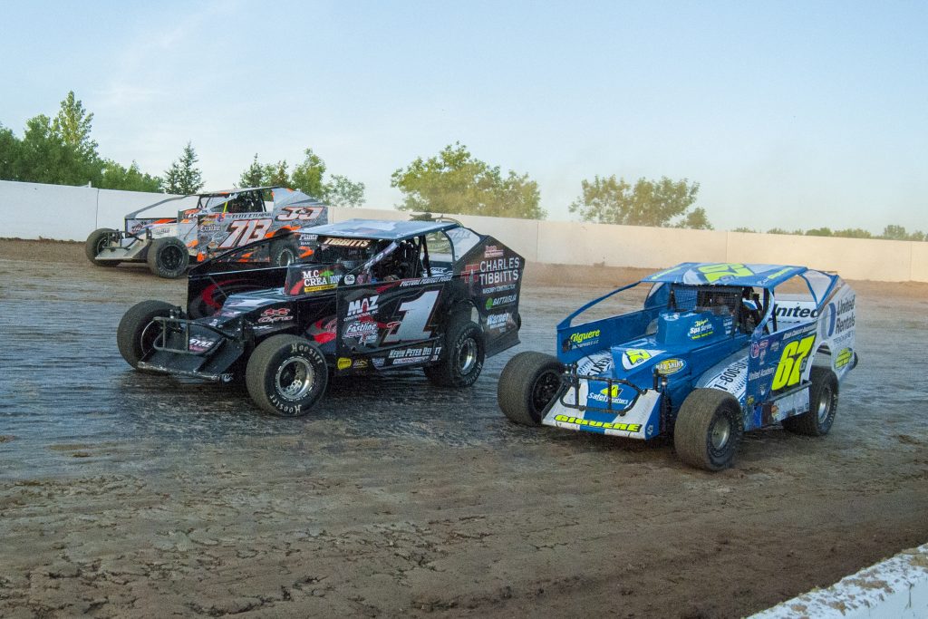 Weedsport Speedway Hosts NAPA Super DIRT Week KickOff Party DIRTcar