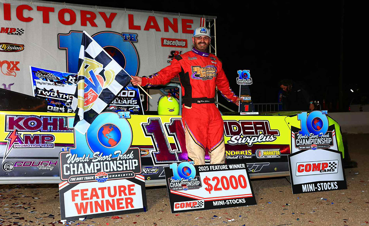 Matt Gilbert wins during 10th World Short Track Championship