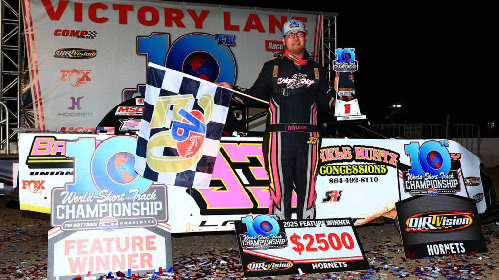 Coby Lambert wins during 10th World Short Track Championship