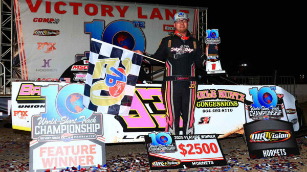 Coby Lambert wins during 10th World Short Track Championship
