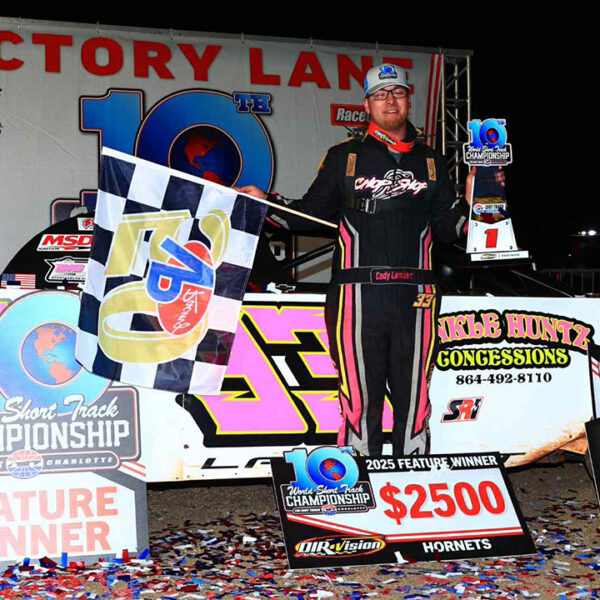Coby Lambert wins during 10th World Short Track Championship