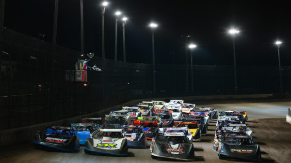 DIRTcar Late Models Four Wide