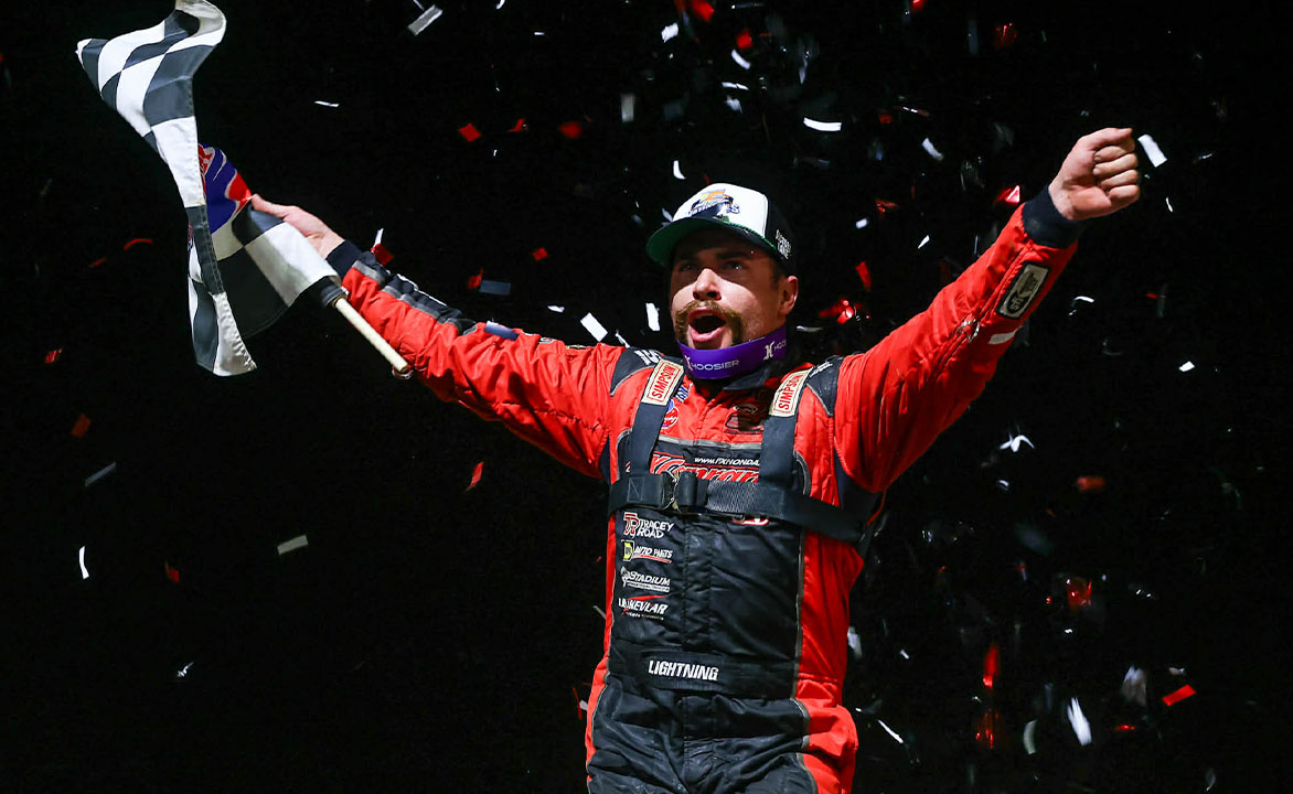 RIDE THE LIGHTNING: Larry Wight Breaks Six-Year Volusia Drought With DIRTcar Nationals Victory