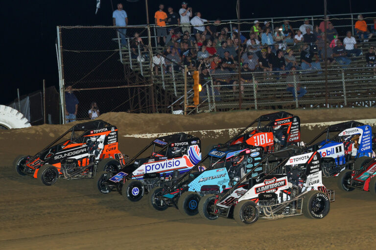 Xtreme Outlaw Midgets