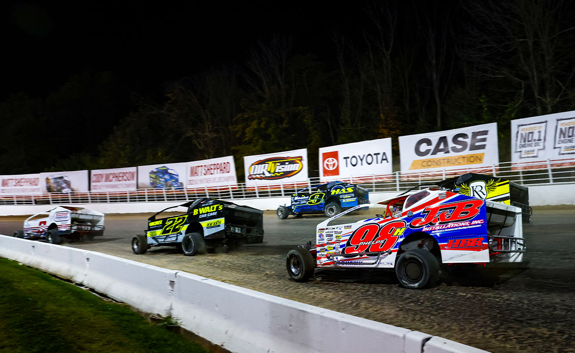 Modifieds at Oswego Speedway
