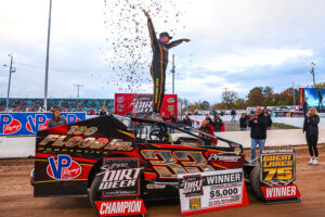 Richard Murtaugh wins at Oswego Speedway.
