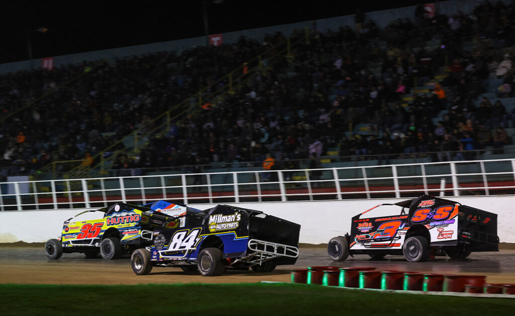 Salute to the Troops 150 racing