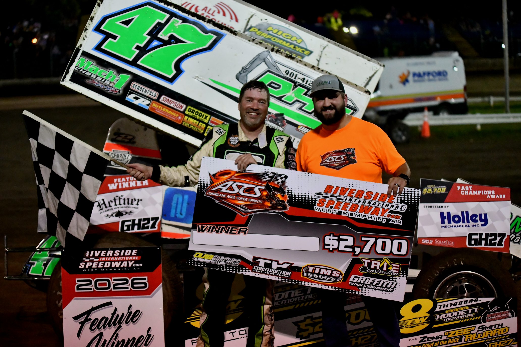 Dale Howard Tops Greg Hodnett Memorial At 