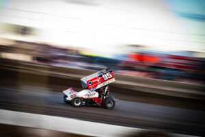 Matt Covington racing around Gallatin Speedway